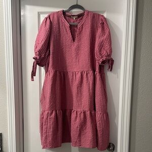Elegant Pink Gingham Casual Dress
